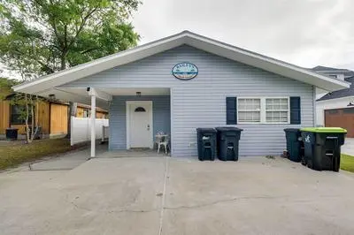 Walk to Atlantic Beach: Family Gem w/ Fenced Yard