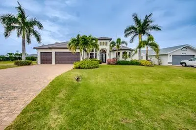 Beautiful Cape Coral Home w/ Private Outdoor Oasis