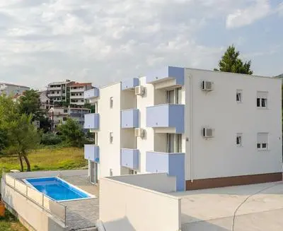 A5 - Spacious apt With the sea View & use of Pool