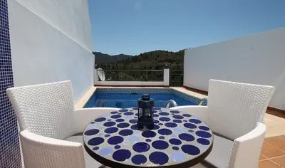 1061 Studio de la Torre