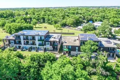 Seele Street River B11 2 Bedroom Condo by RedAwning