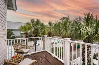 Marina by Avantstay Modern Oasis Close to Beach w/ Pool
