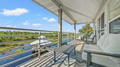 Cozy 3-bedroom Condo Comfy Living Space, Two Balconies, Outdoor Pool