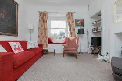 Charming City Centre Flat in Edinburgh
