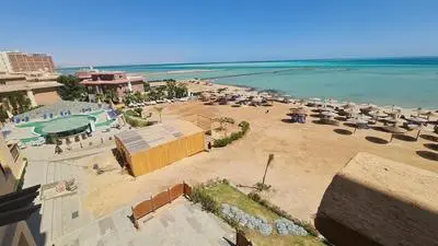 Sunny Sea Side View Apartment
