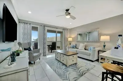Pearl Suite a Balcony Bayview Suite Htd Pool