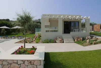New Villa 1 Adele Kampos