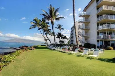 Kamaole Nalu, #106 2 Bedroom Condo by RedAwning