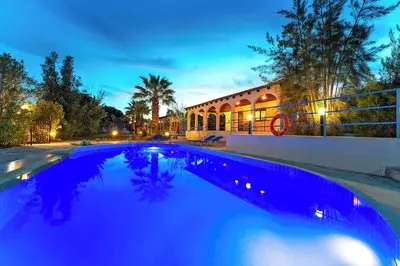 Villas Mina and Studios