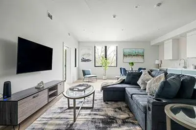 Upstay Brand New Contemporary Apartment Near Soco