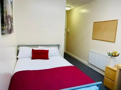 OYO Sangha House - Short Stays