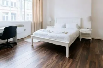 Bright 2BD Flat in Manchester