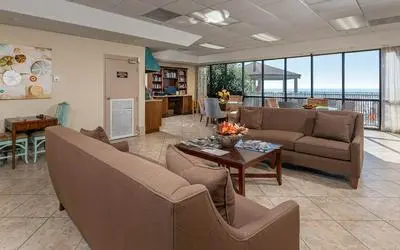Phoenix X 1509 4 Bedroom Condo
