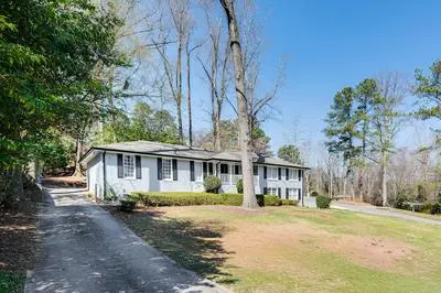 Pet-friendly Atlanta Retreat w/ 2 Bicycles